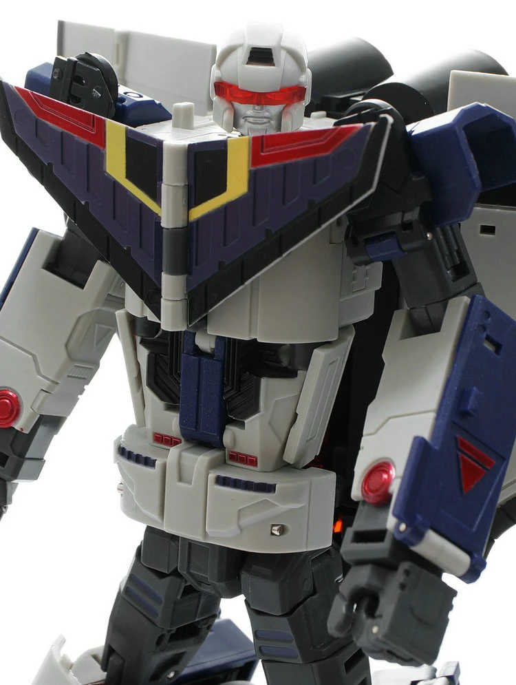 ToyWorld TW-06 Evila Star Astrotrain White Version 6 ToyWorld TW-06 Evila Star Astrotrain White Version - Image 4