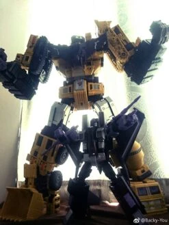 Toyworld TW-C07Y Constructor Devastator 26 Toyworld TW-C07Y Constructor Devastator -Prime Collectibles Store 16b650a079