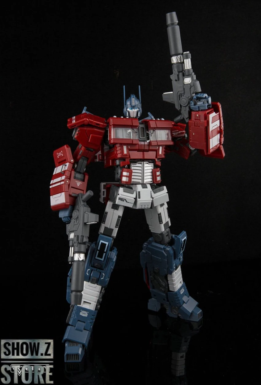 G-Creation GDW-01 Ultra Maxmas IDW Optimus Prime 7 G-Creation GDW-01 Ultra Maxmas IDW Optimus Prime - Image 5