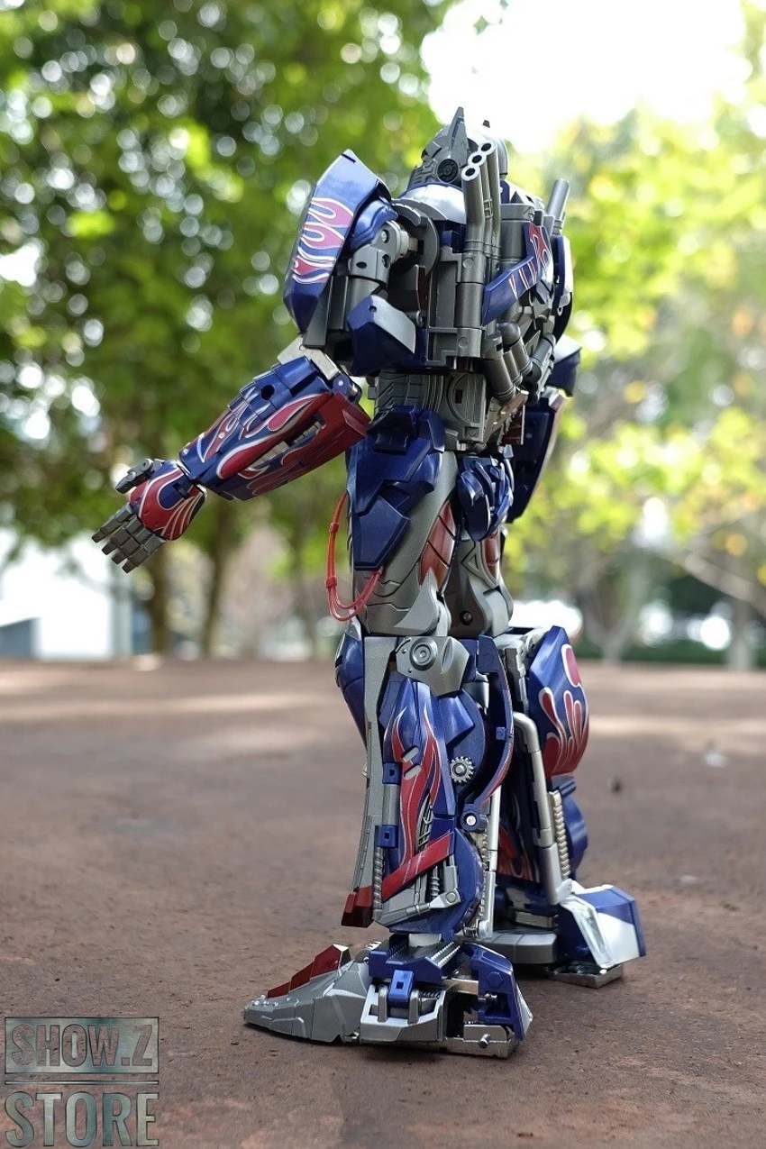 Unique Toys R-02 Challenger Optimus Prime 2nd Edition 8 Unique Toys R-02 Challenger Optimus Prime 2nd Edition - Image 6