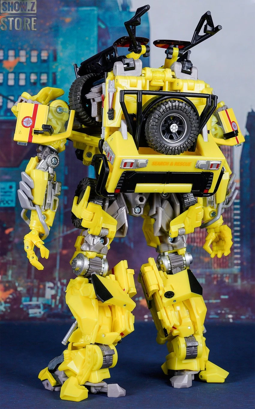 Takara Tomy Masterpiece Movie Series MPM-11 Ratchet 7 Takara Tomy Masterpiece Movie Series MPM-11 Ratchet - Image 5