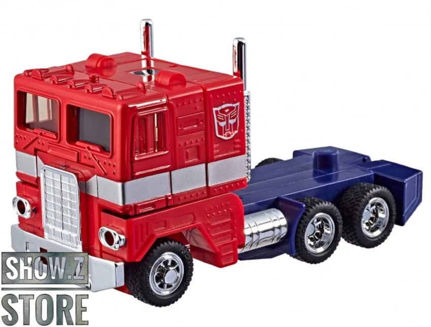 Hasbro Transformers: Vintage Optimus Prime G1 Reissues 4 Hasbro Transformers: Vintage Optimus Prime G1 Reissues - Image 2