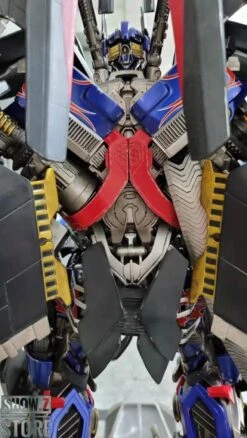 HEAT Studio Custom Made Jetpower Optimus Prime Statue 41 HEAT Studio Custom Made Jetpower Optimus Prime Statue -Prime Collectibles Store 52797f58ce