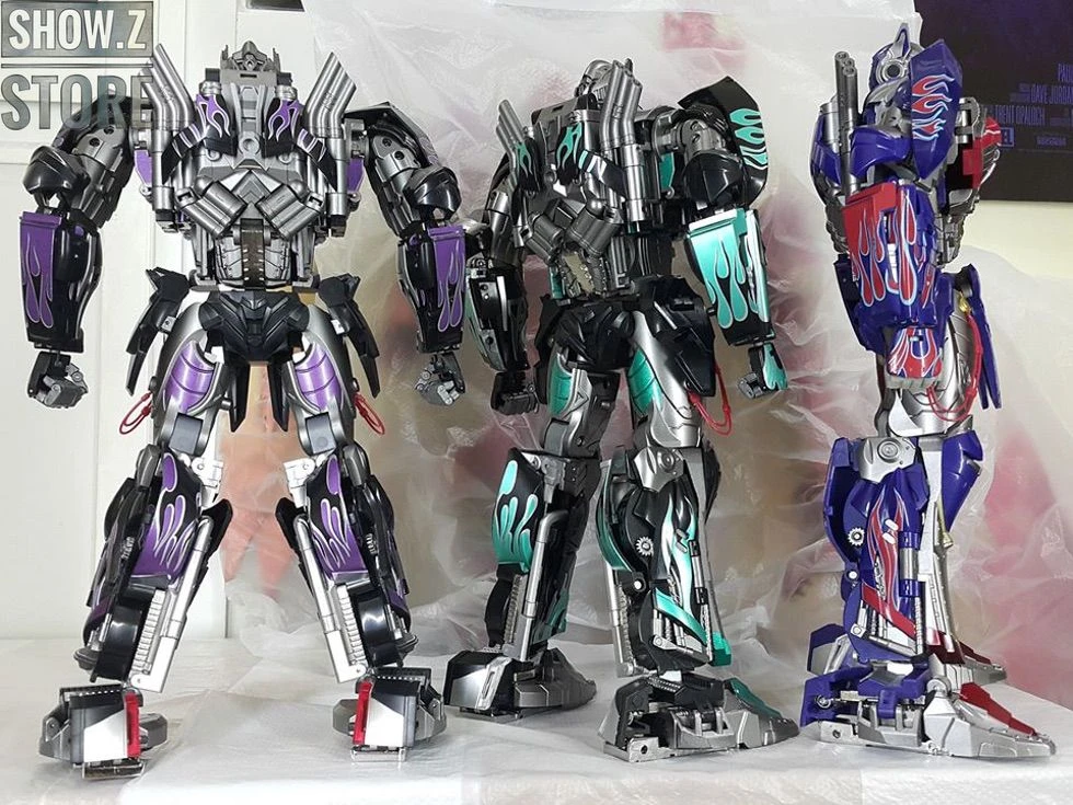 Unique Toys R-02V Challenger Optimus Prime Purple Version 15 Unique Toys R-02V Challenger Optimus Prime Purple Version - Image 13