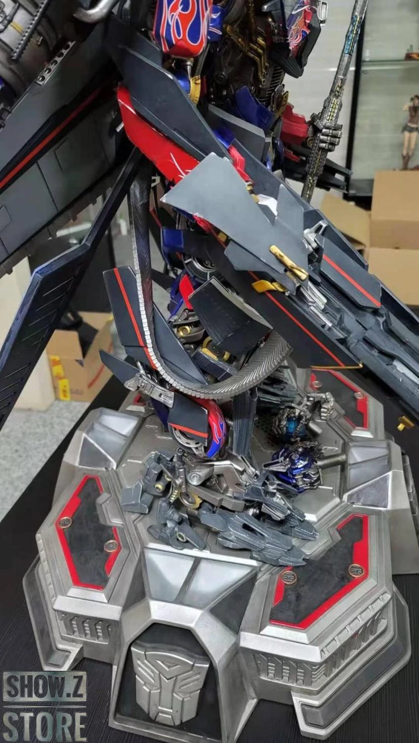 HEAT Studio Custom Made Jetpower Optimus Prime Statue 19 HEAT Studio Custom Made Jetpower Optimus Prime Statue - Image 17