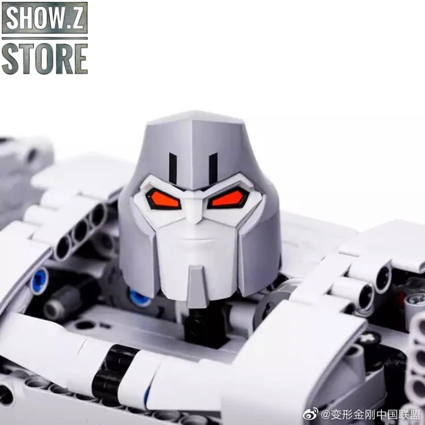 Hasbro & Xiaomi Onebot Transformers Megatron Building Brick China Store Exclusive 4 Hasbro & Xiaomi Onebot Transformers Megatron Building Brick China Store Exclusive - Image 2