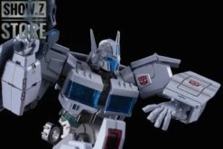 Flame Toys Furai Model Ultra Magnus Model Kit IDW Version -Prime Collectibles Store c830ac2d07 1