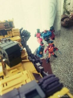 Toyworld TW-C07Y Constructor Devastator 27 Toyworld TW-C07Y Constructor Devastator -Prime Collectibles Store d27cee8d04