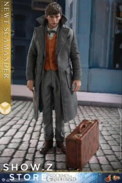 [Pre-Order] Hot Toys HT 1/6 Newt Scamander MMS512 Fantastic Beasts: The Crimes Of Grindelwald -Prime Collectibles Store e7dfdfb34e