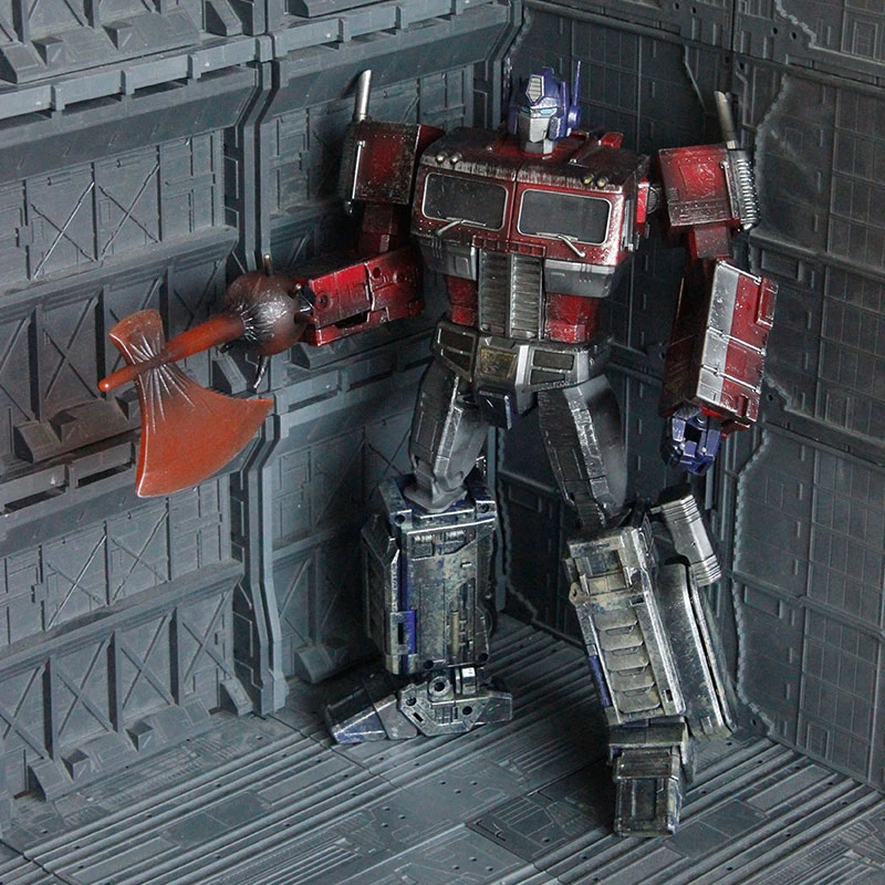 Weijiang WJ MPP10 Oversized Optimus Prime Extremely Damaged Version 3 Weijiang WJ MPP10 Oversized Optimus Prime Extremely Damaged Version