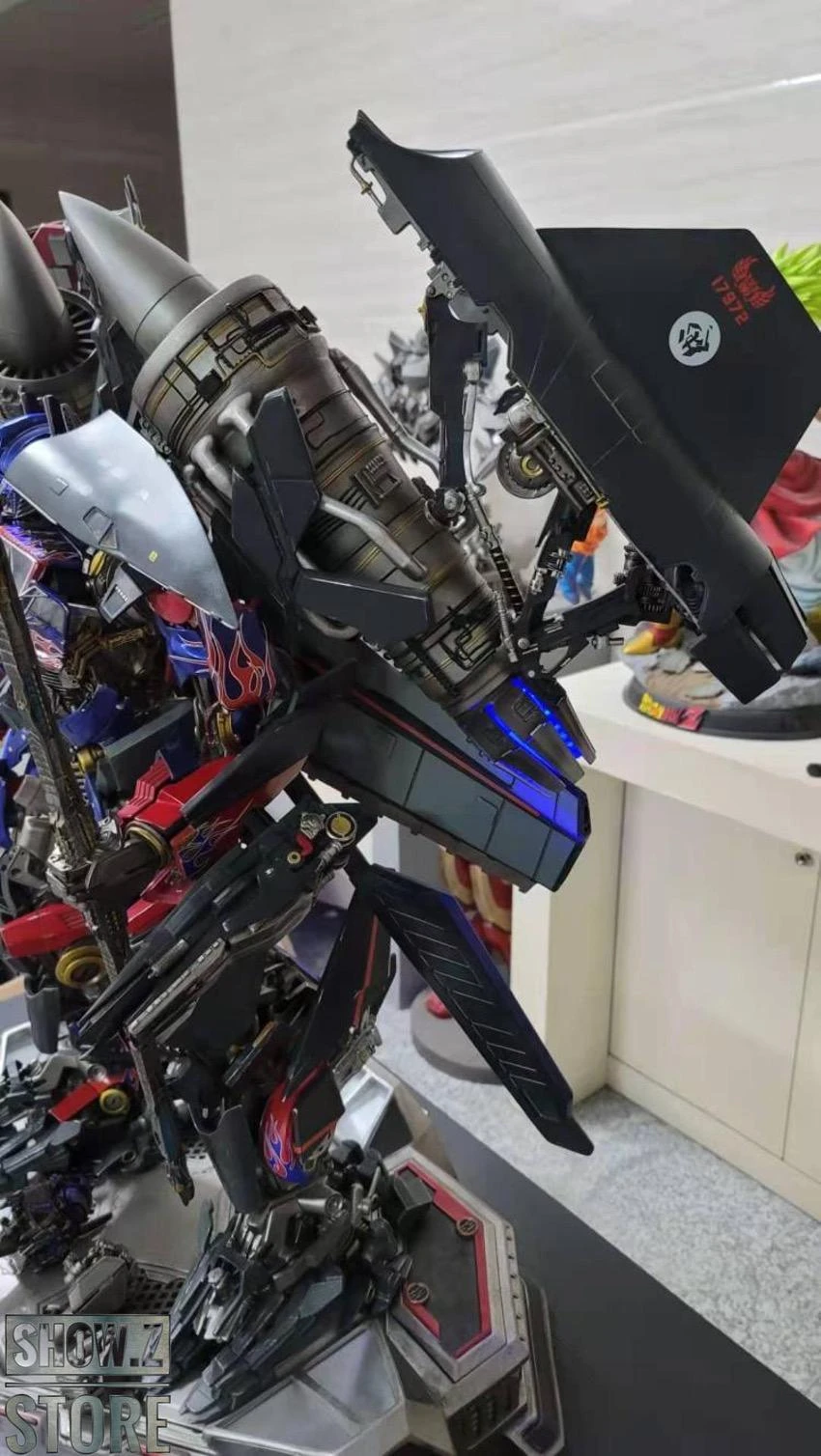 HEAT Studio Custom Made Jetpower Optimus Prime Statue 20 HEAT Studio Custom Made Jetpower Optimus Prime Statue - Image 18